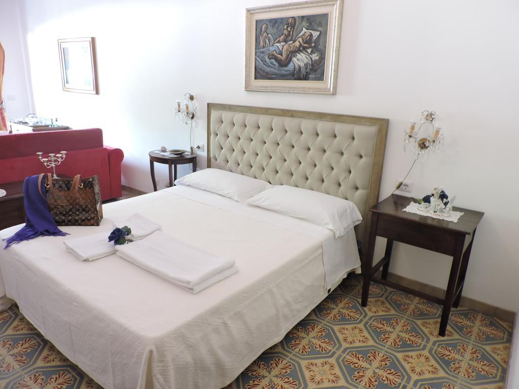 B&B Il Muro Vecchio Giardini-Naxos Habitación foto